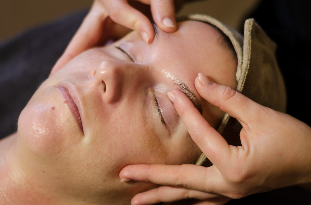 Thavma Therapy Nuenen: professionele anti-aging behandeling bij Puur Diana zonder injecties